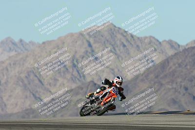 media/Dec-01-2025-Moto Forza (Mon) [[2daa91e15f]]/2-Intermediate Group/Session 4 Turn 9/